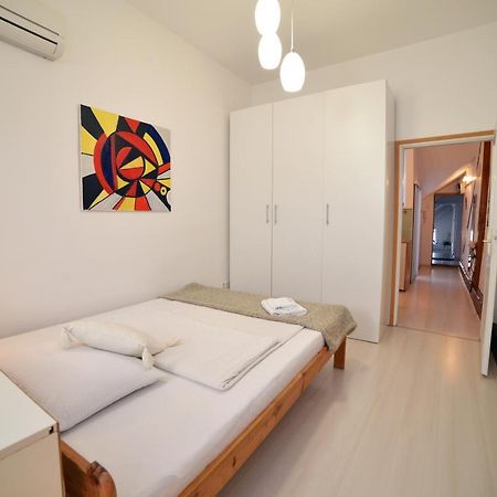 Studio Apartment White Загреб Екстериор снимка